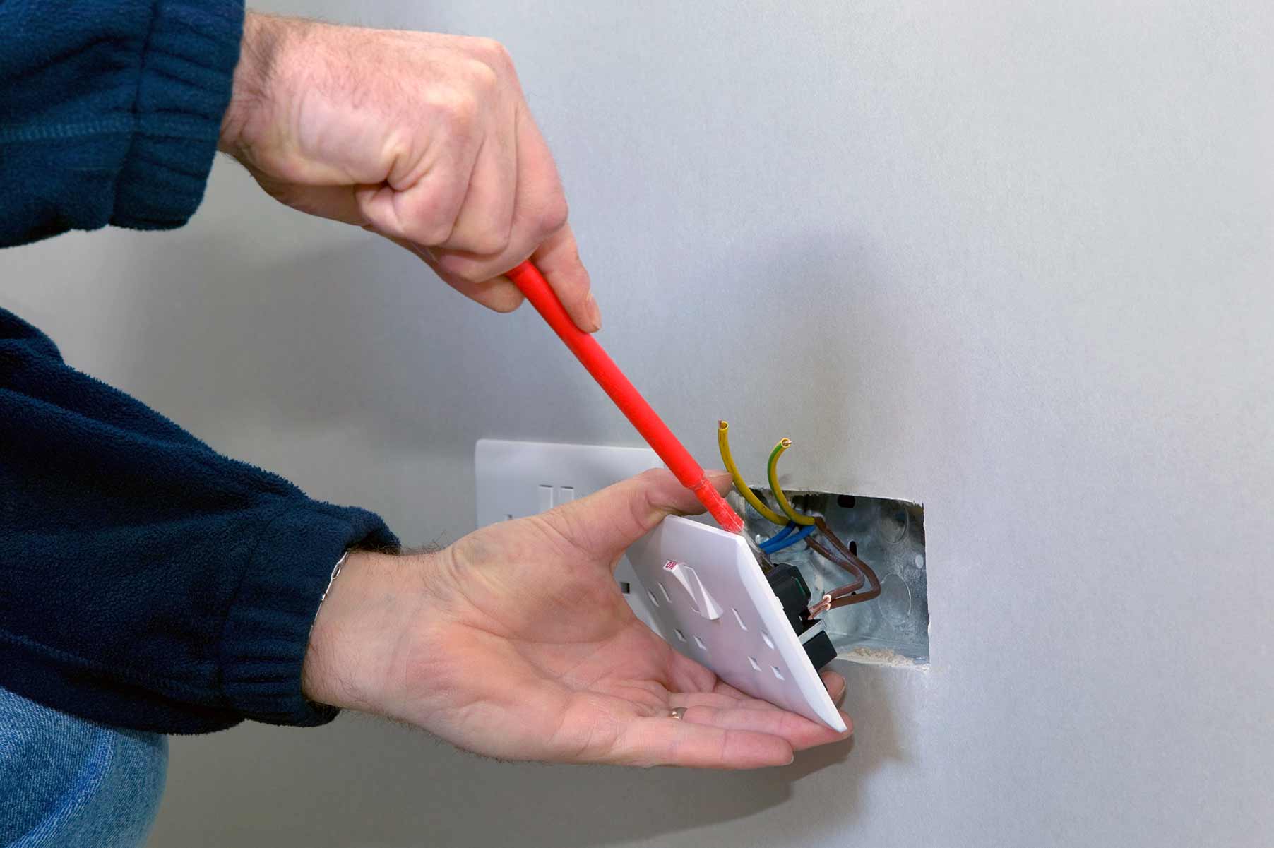 Our electricians can install plug sockets for domestic and commercial proeprties in Blackpool and the local area. 